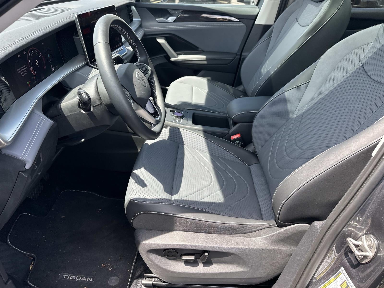 2025 Volkswagen Tiguan 2.0T SE 4MOTION