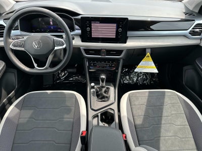 2025 Volkswagen Taos 1.5T SE