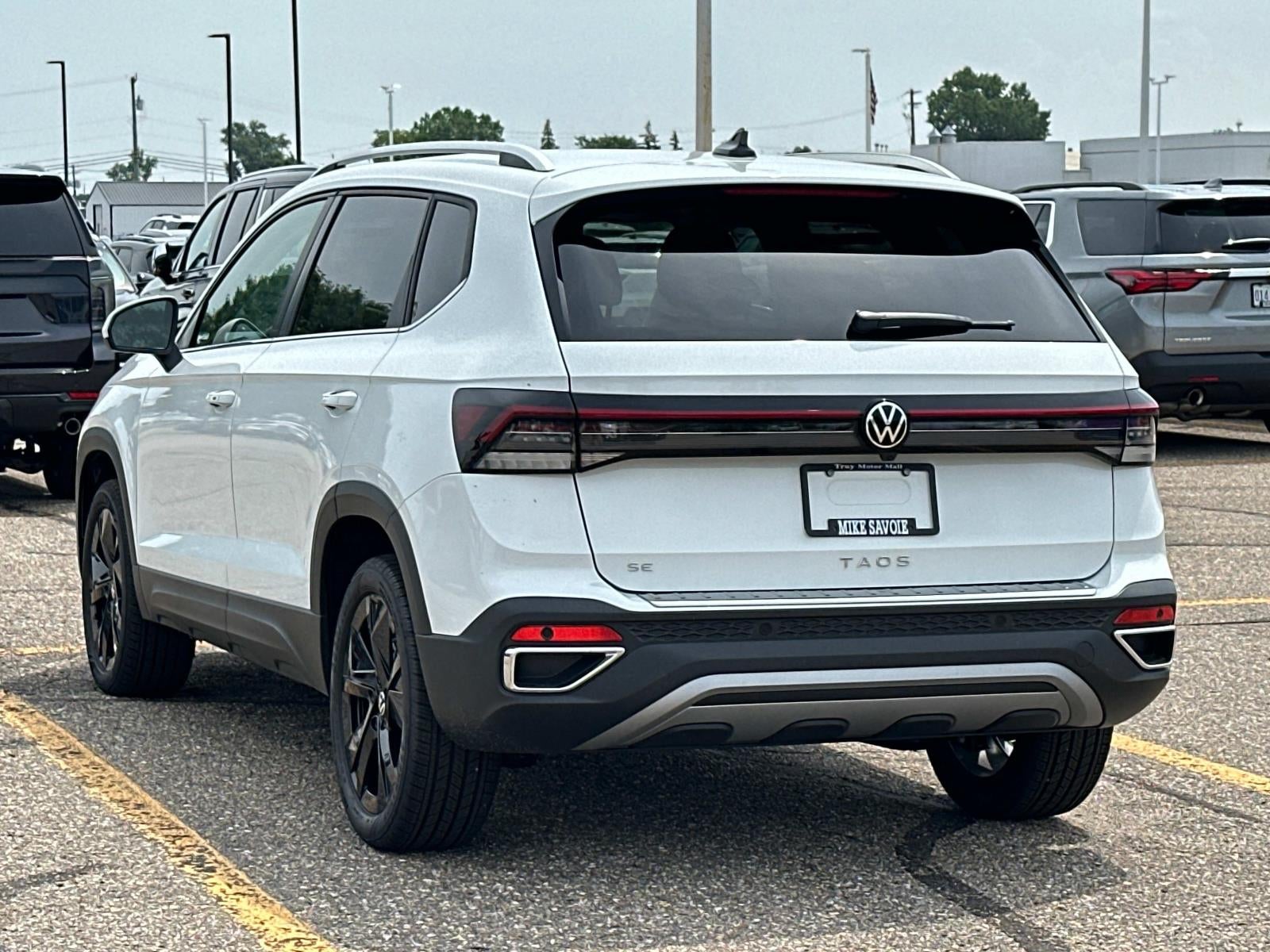 2025 Volkswagen Taos 1.5T SE