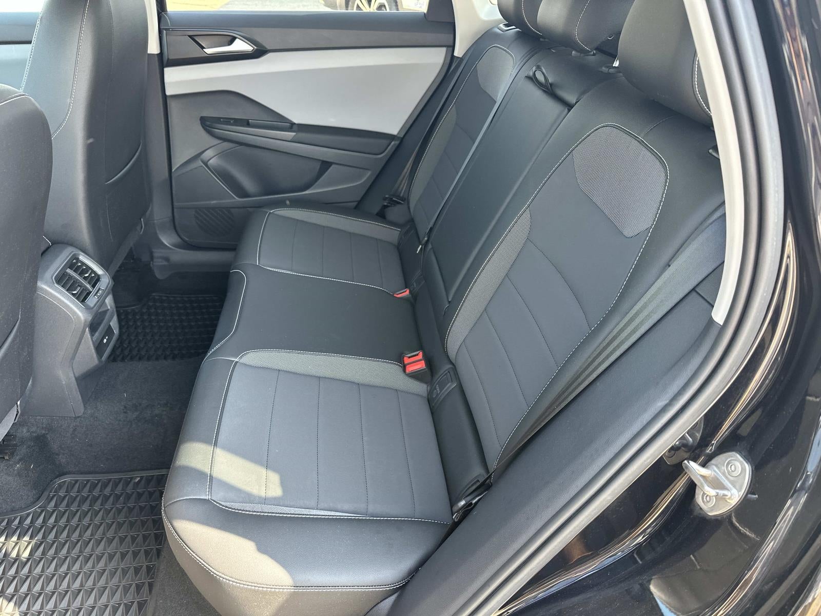 2023 Volkswagen Taos SE FWD