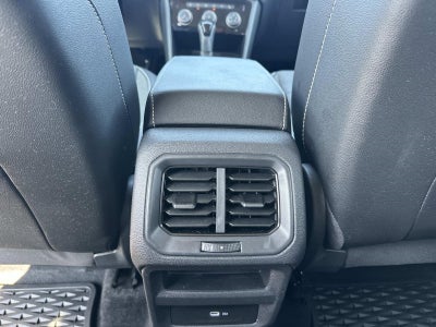 2023 Volkswagen Taos SE FWD