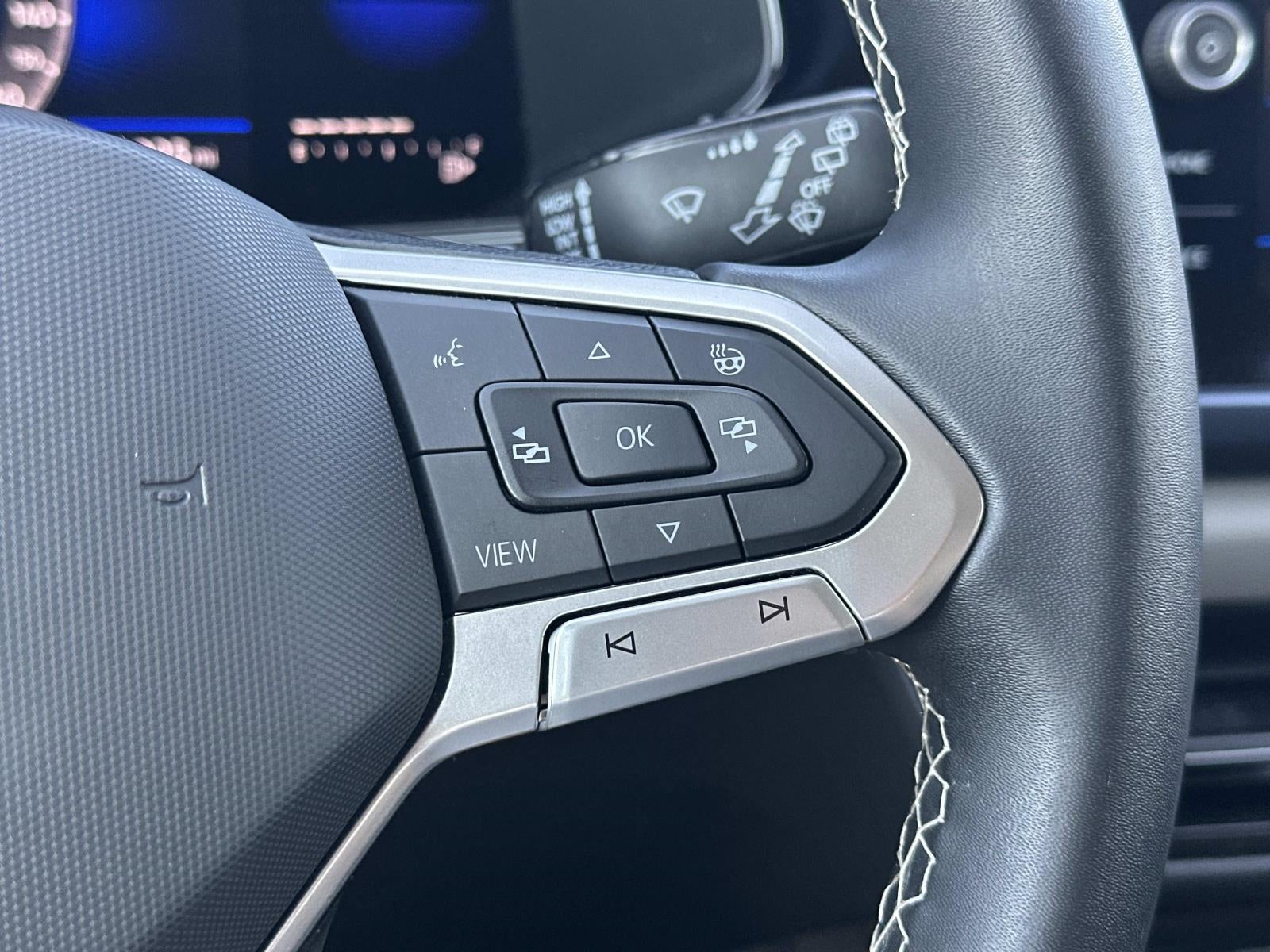 2023 Volkswagen Taos SE FWD
