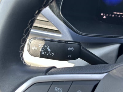 2023 Volkswagen Taos SE FWD