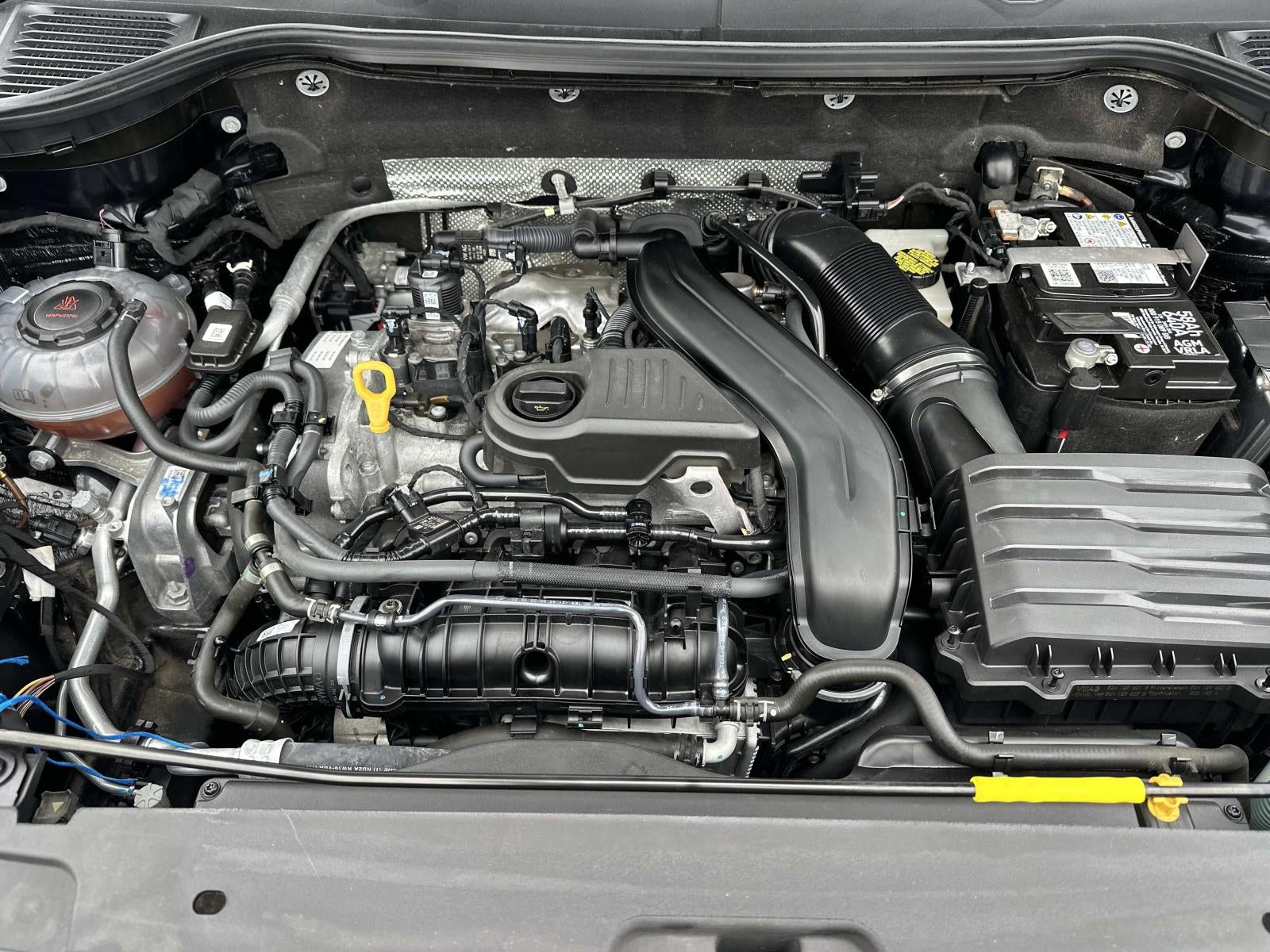2023 Volkswagen Taos SE FWD