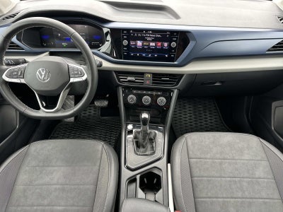 2023 Volkswagen Taos SE FWD