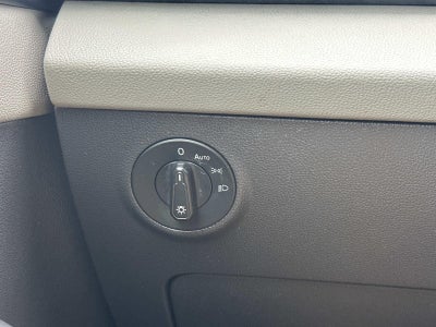 2023 Volkswagen Taos SE FWD
