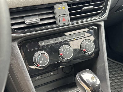 2023 Volkswagen Taos SE FWD