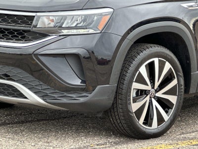 2023 Volkswagen Taos SE FWD