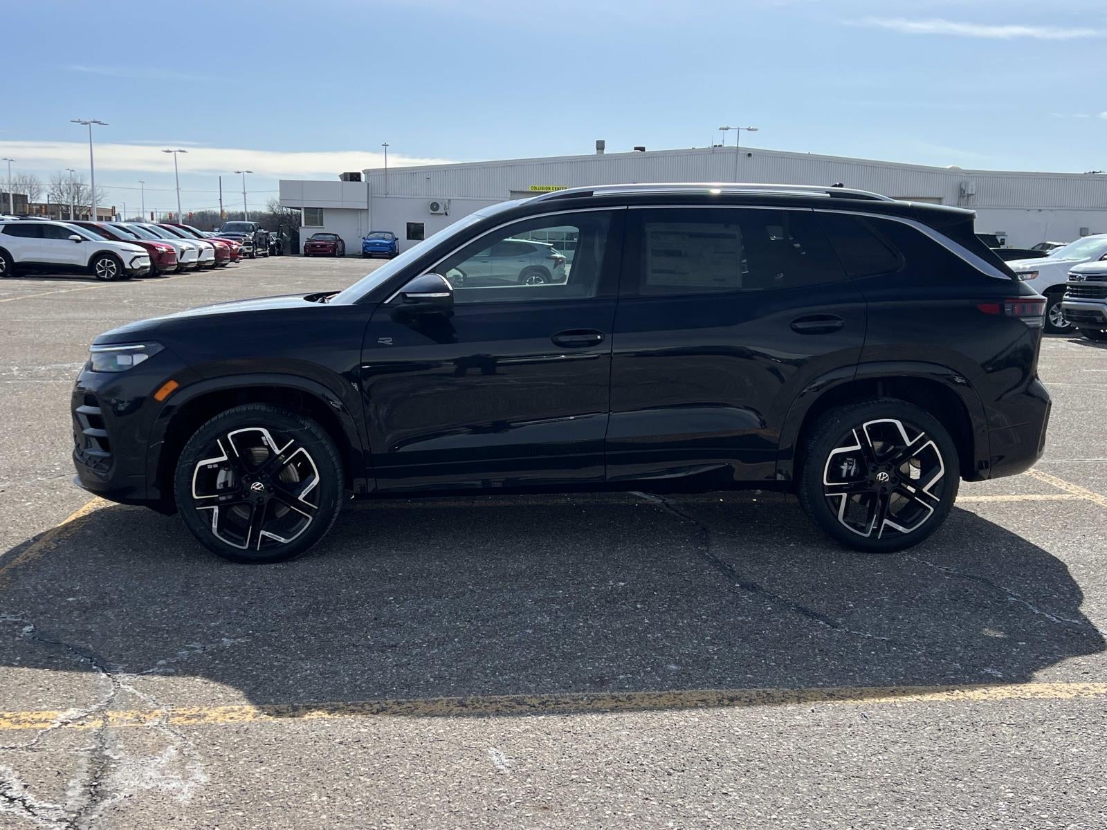 2026 Volkswagen Tiguan 2.0T SEL R-Line Turbo 4MOTION