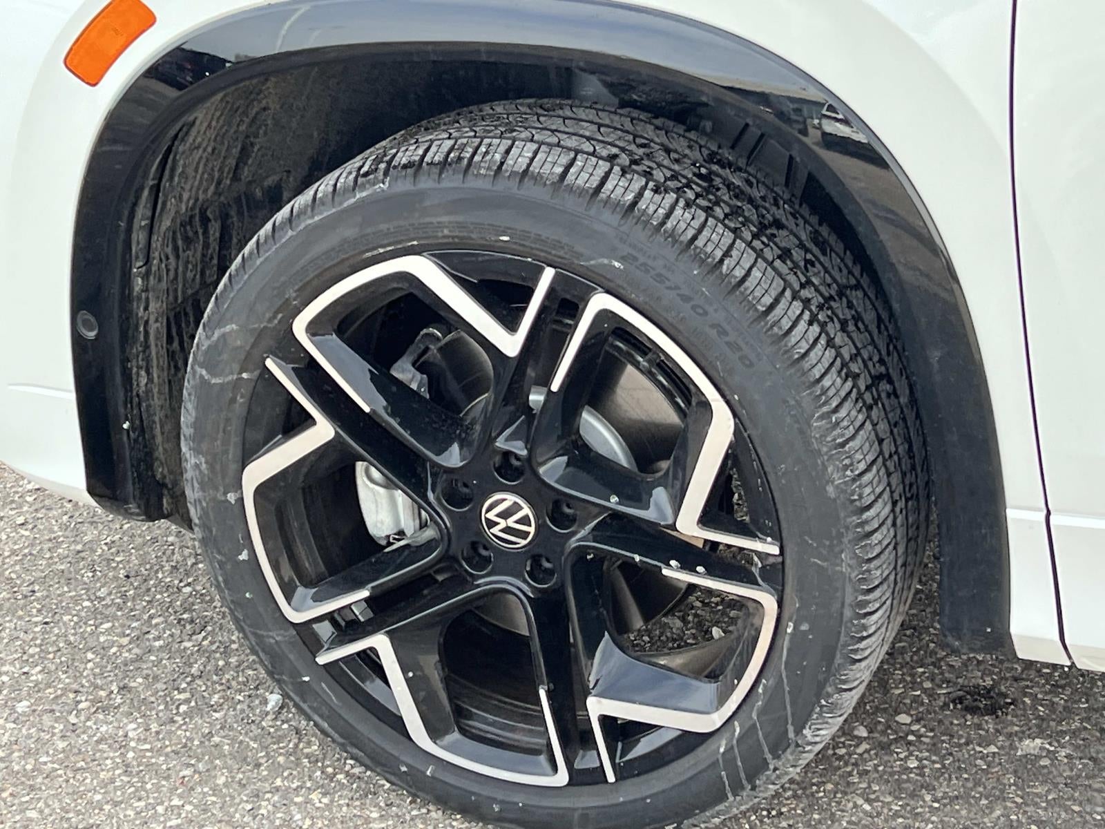 2026 Volkswagen Tiguan 2.0T SEL R-Line Turbo 4MOTION