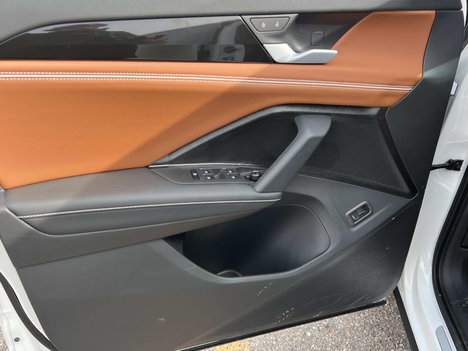 2026 Volkswagen Tiguan 2.0T SEL R-Line Turbo 4MOTION