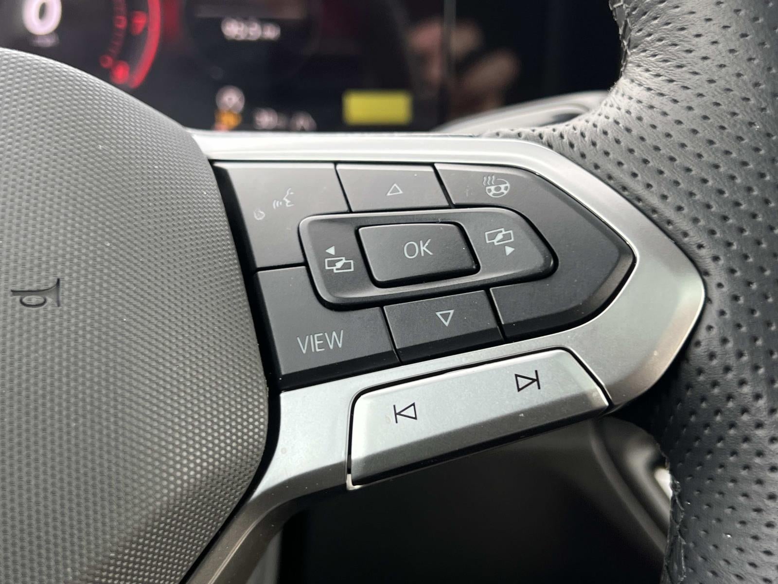 2026 Volkswagen Tiguan 2.0T SEL R-Line Turbo 4MOTION