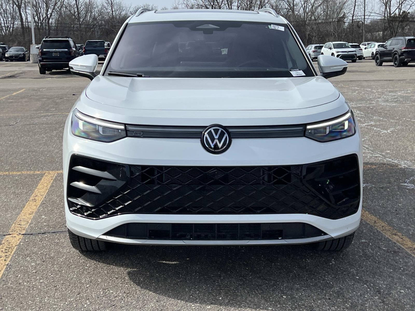 2026 Volkswagen Tiguan 2.0T SEL R-Line Turbo 4MOTION