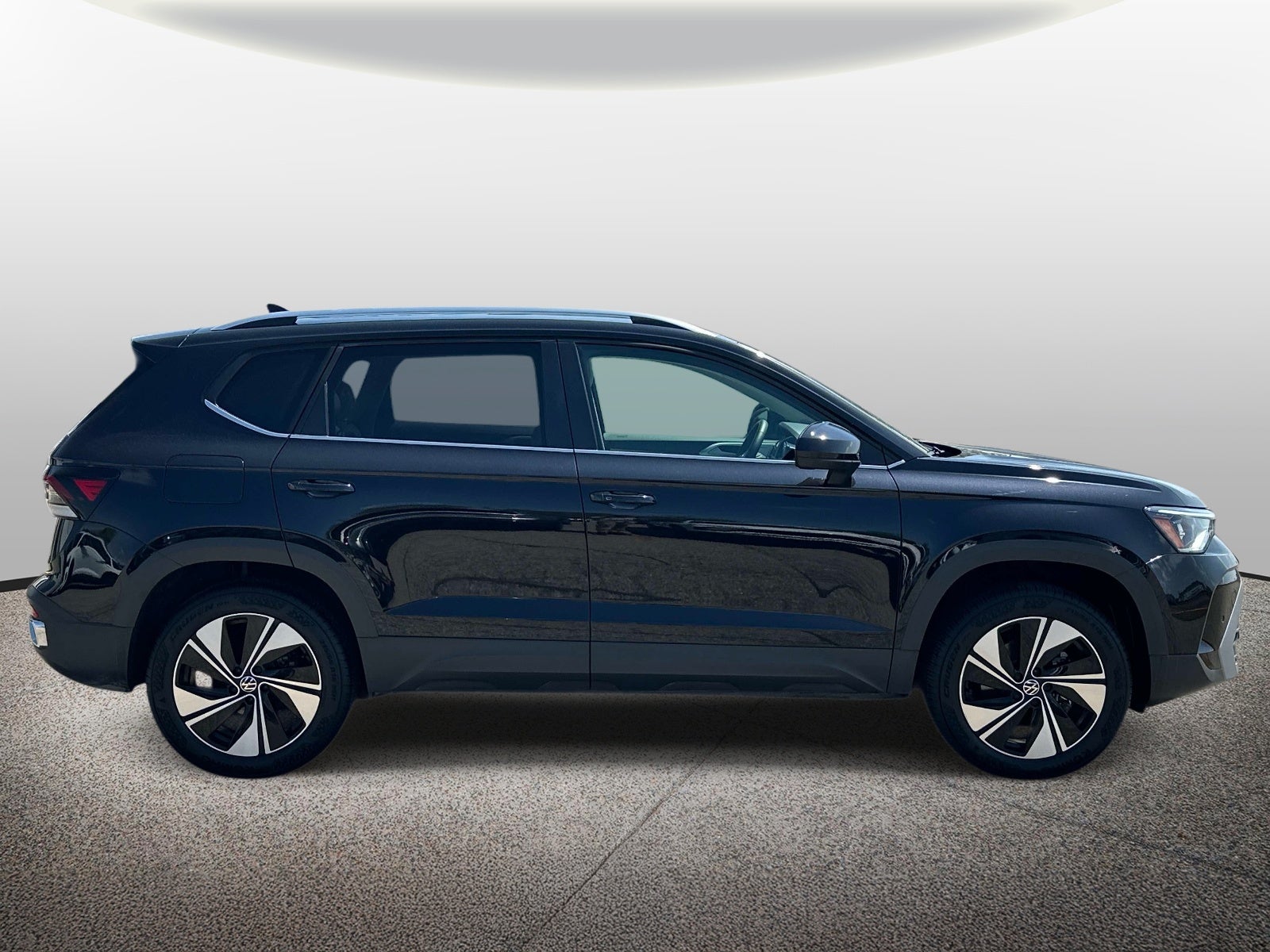 2025 Volkswagen Taos SE 4MOTION