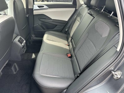 2026 Volkswagen Taos SE 4MOTION