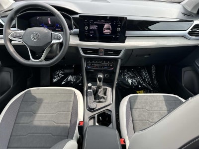 2026 Volkswagen Taos SE 4MOTION