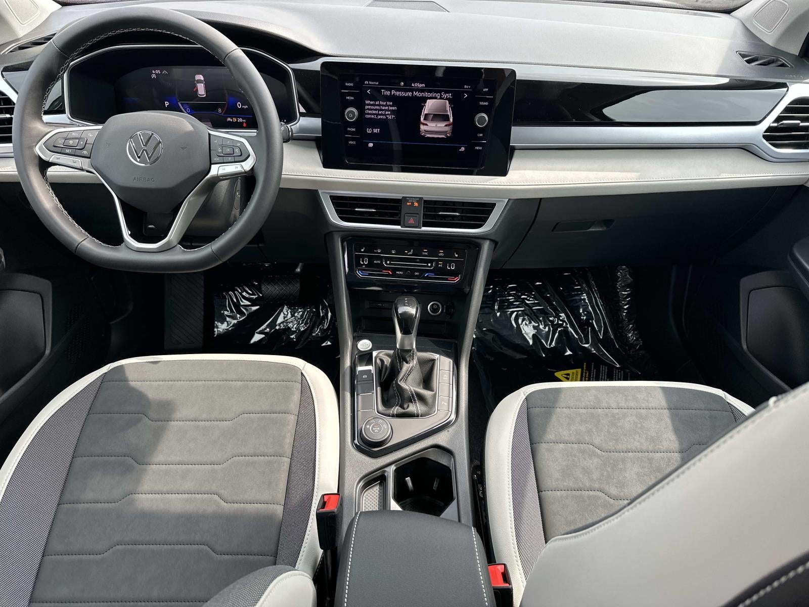2026 Volkswagen Taos SE 4MOTION