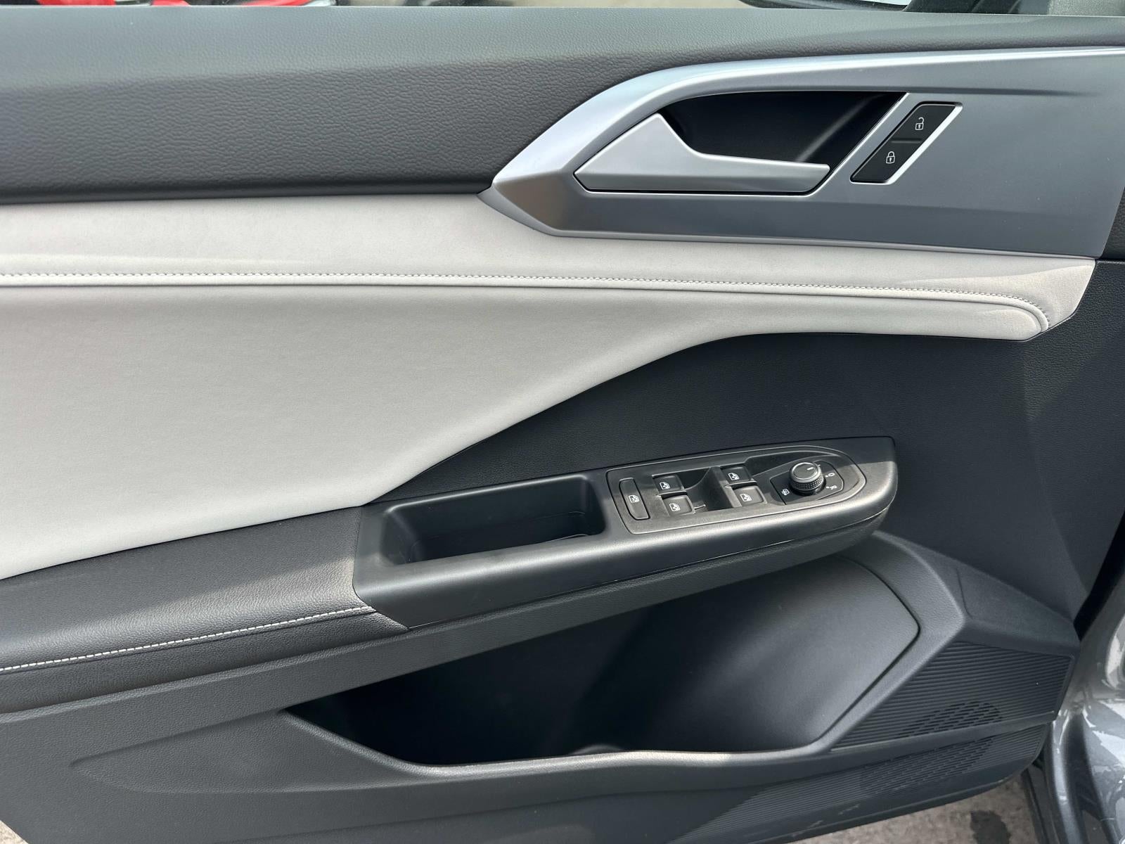 2026 Volkswagen Taos SE 4MOTION