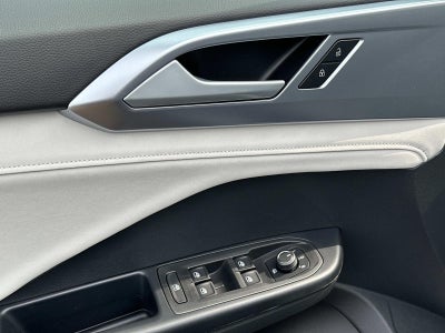 2026 Volkswagen Taos SE 4MOTION