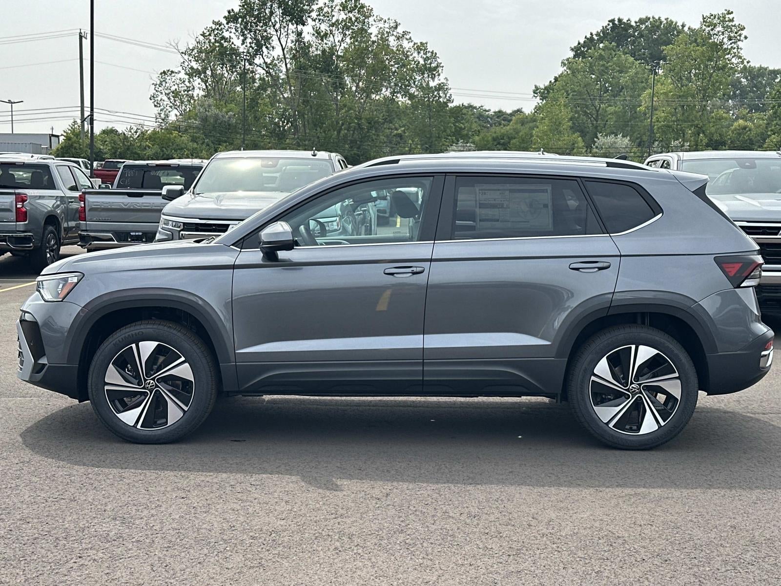 2026 Volkswagen Taos SE 4MOTION