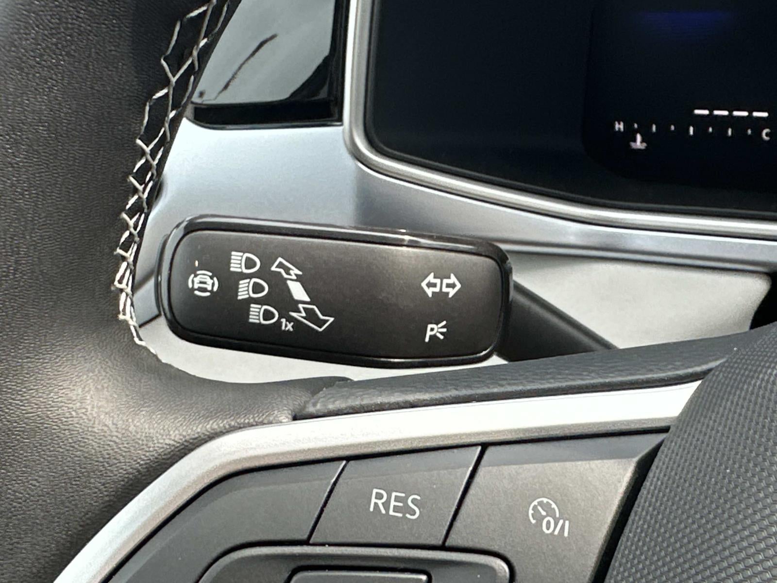 2026 Volkswagen Taos SE 4MOTION