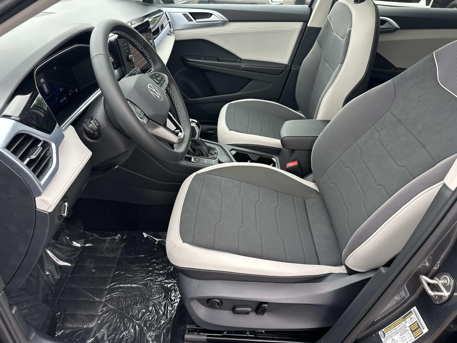 2026 Volkswagen Taos SE 4MOTION
