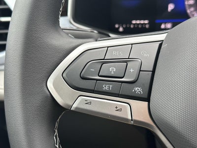 2026 Volkswagen Taos SE 4MOTION