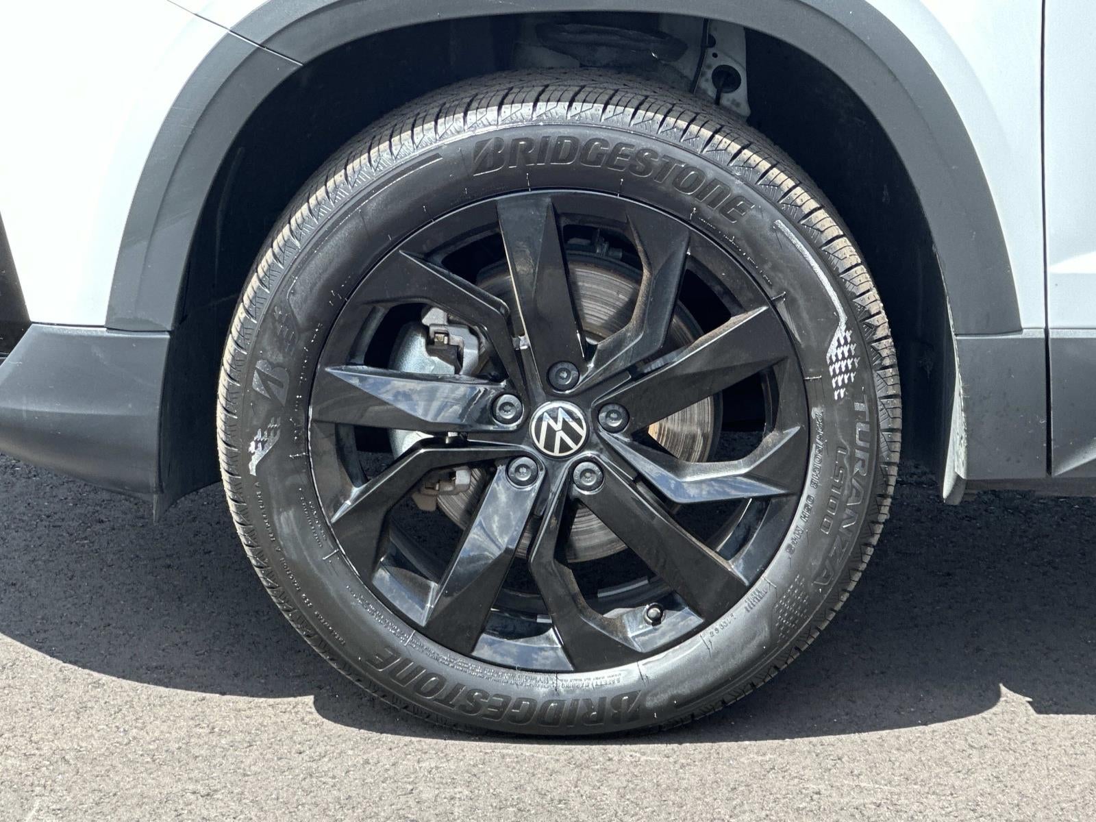 2023 Volkswagen Taos SE 4MOTION *Ltd Avail*