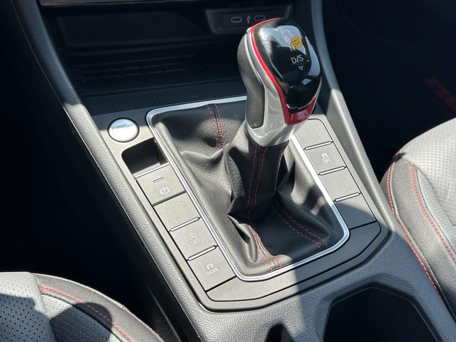 2025 Volkswagen Jetta GLI Autobahn DSG