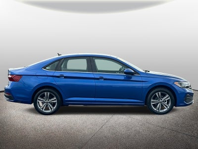 2023 Volkswagen Jetta SE Auto