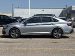 2023 Volkswagen Jetta SE Auto