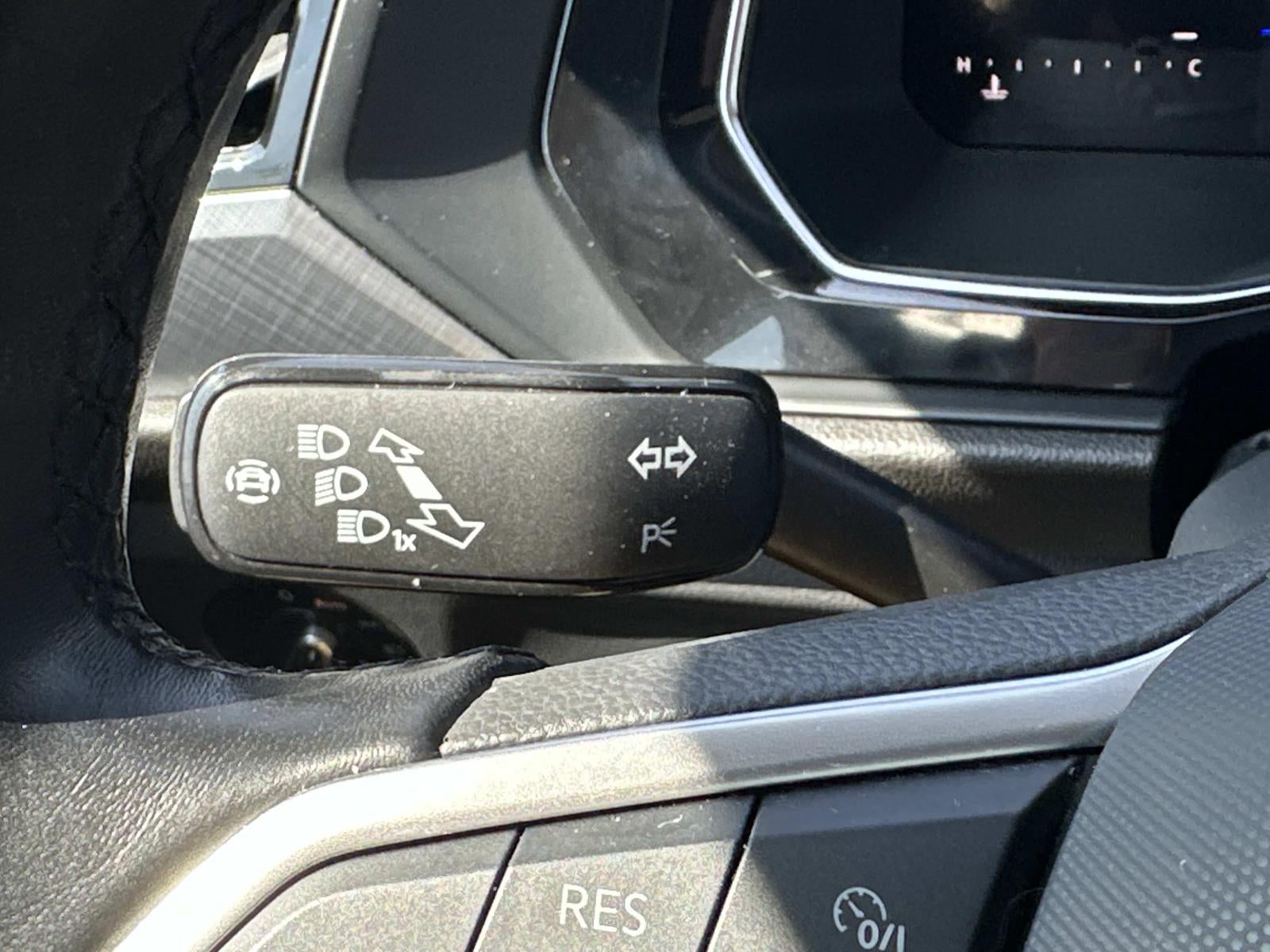 2023 Volkswagen Jetta SE Auto