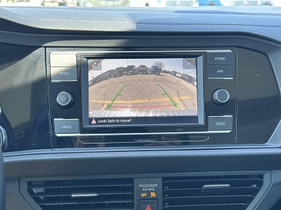 2023 Volkswagen Jetta SE Auto