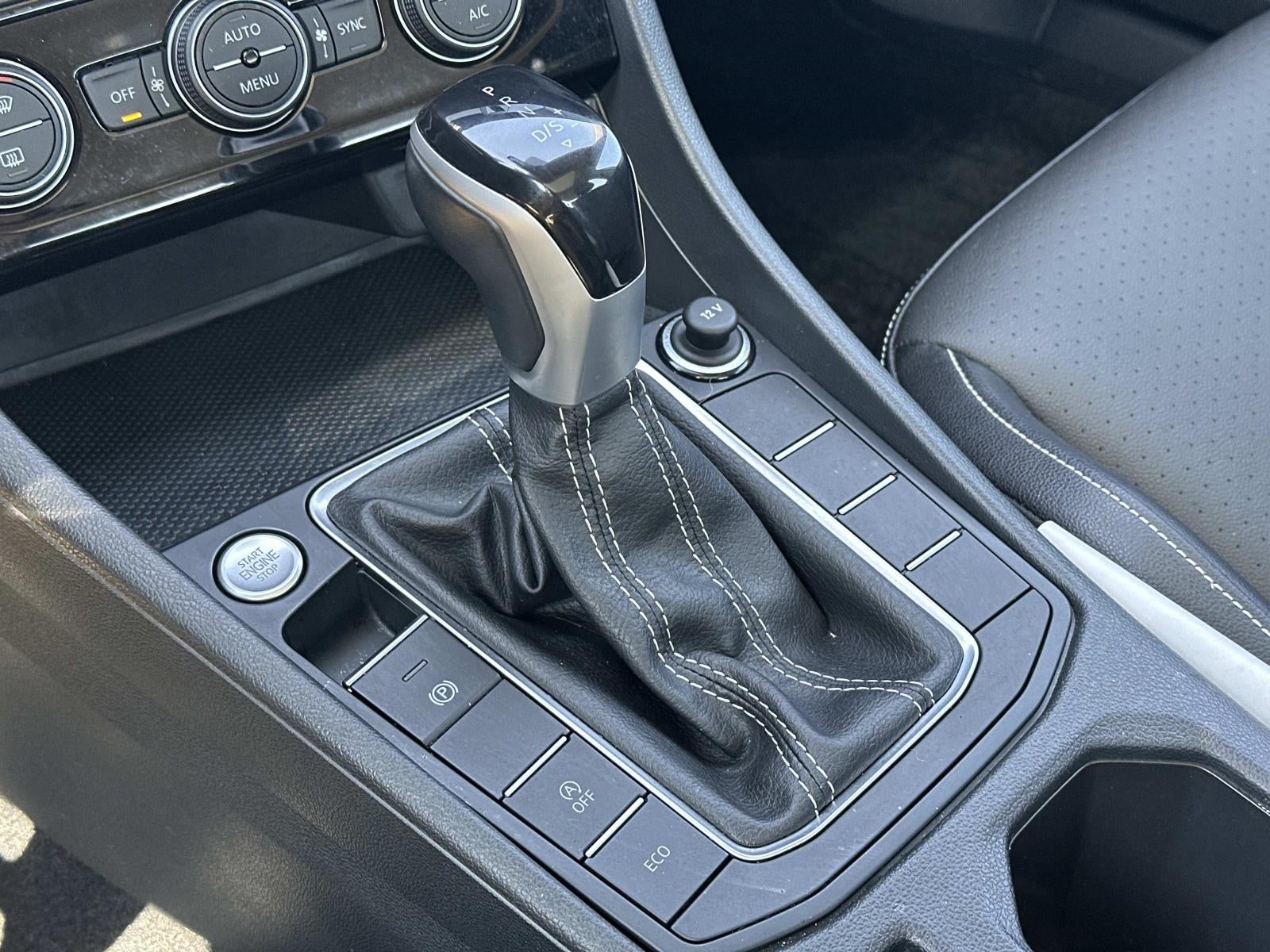 2023 Volkswagen Jetta SE Auto