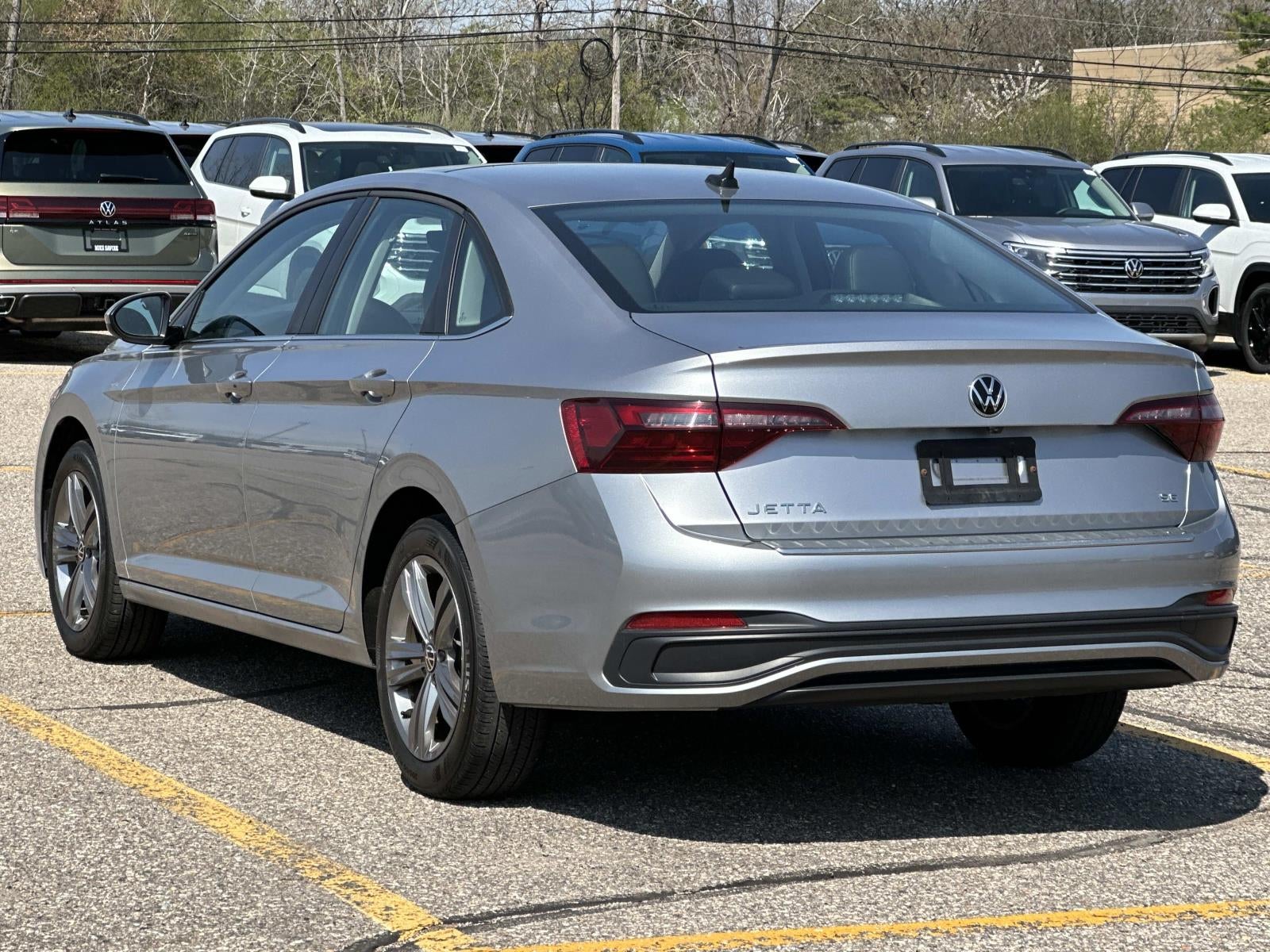 2023 Volkswagen Jetta SE Auto