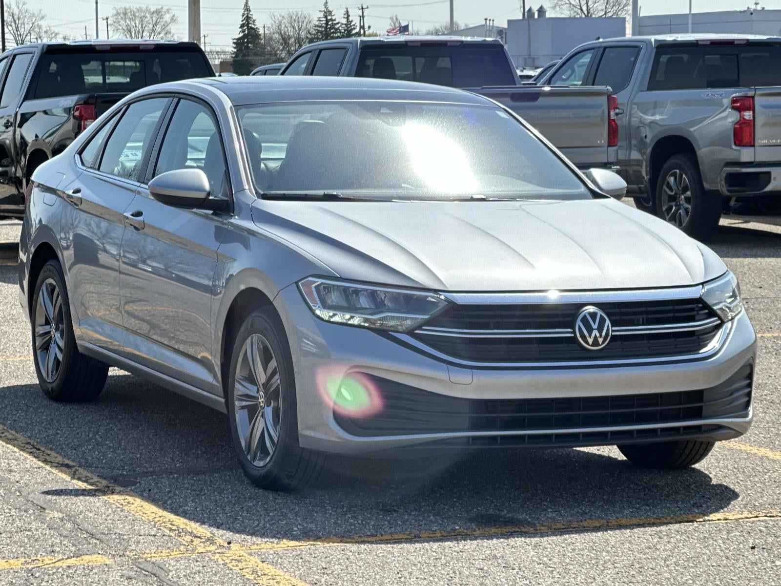 2023 Volkswagen Jetta SE Auto