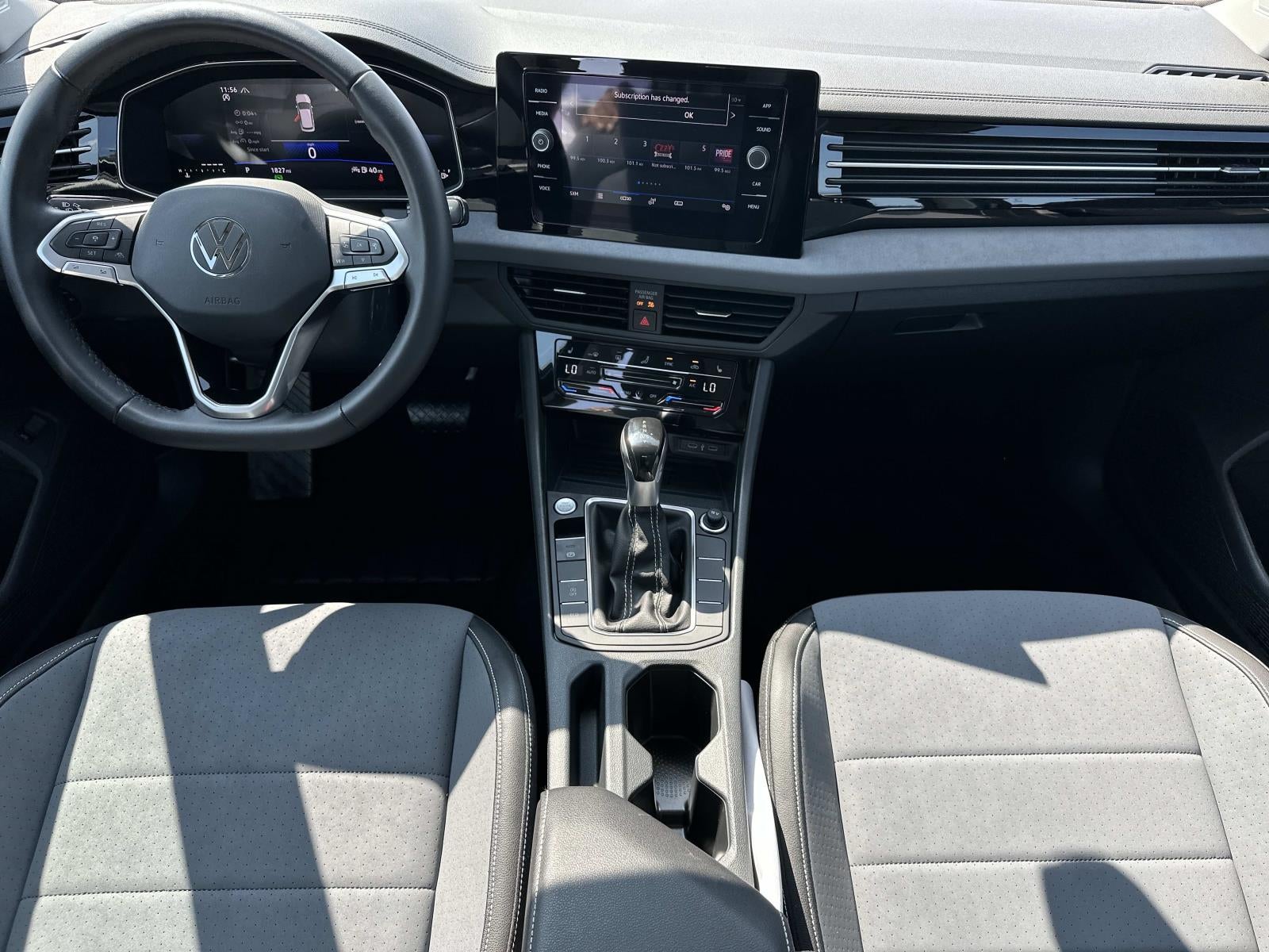 2025 Volkswagen Jetta SE Auto