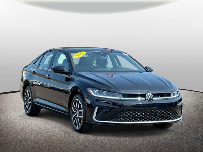 2025 Volkswagen Jetta SE Auto