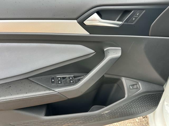 2025 Volkswagen Jetta SE Auto