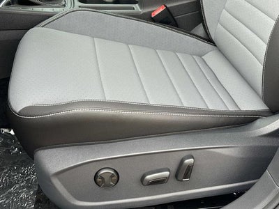 2025 Volkswagen Jetta SE Auto