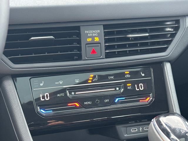 2025 Volkswagen Jetta SE Auto