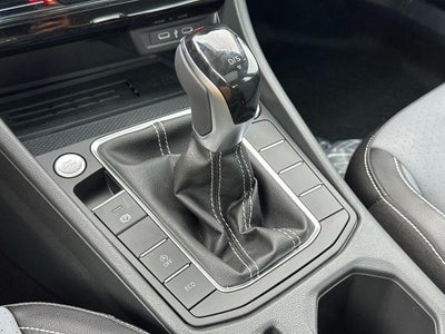 2025 Volkswagen Jetta SE Auto