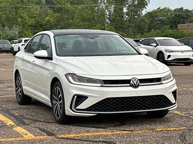 2025 Volkswagen Jetta SE Auto