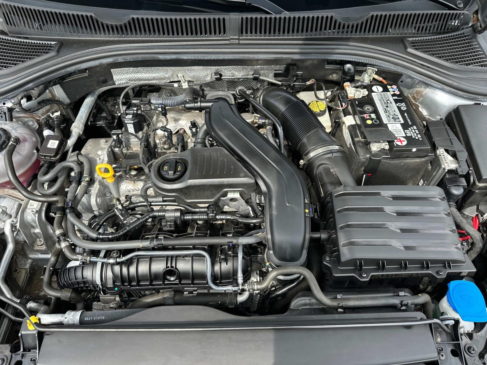 2022 Volkswagen Jetta SEL Auto