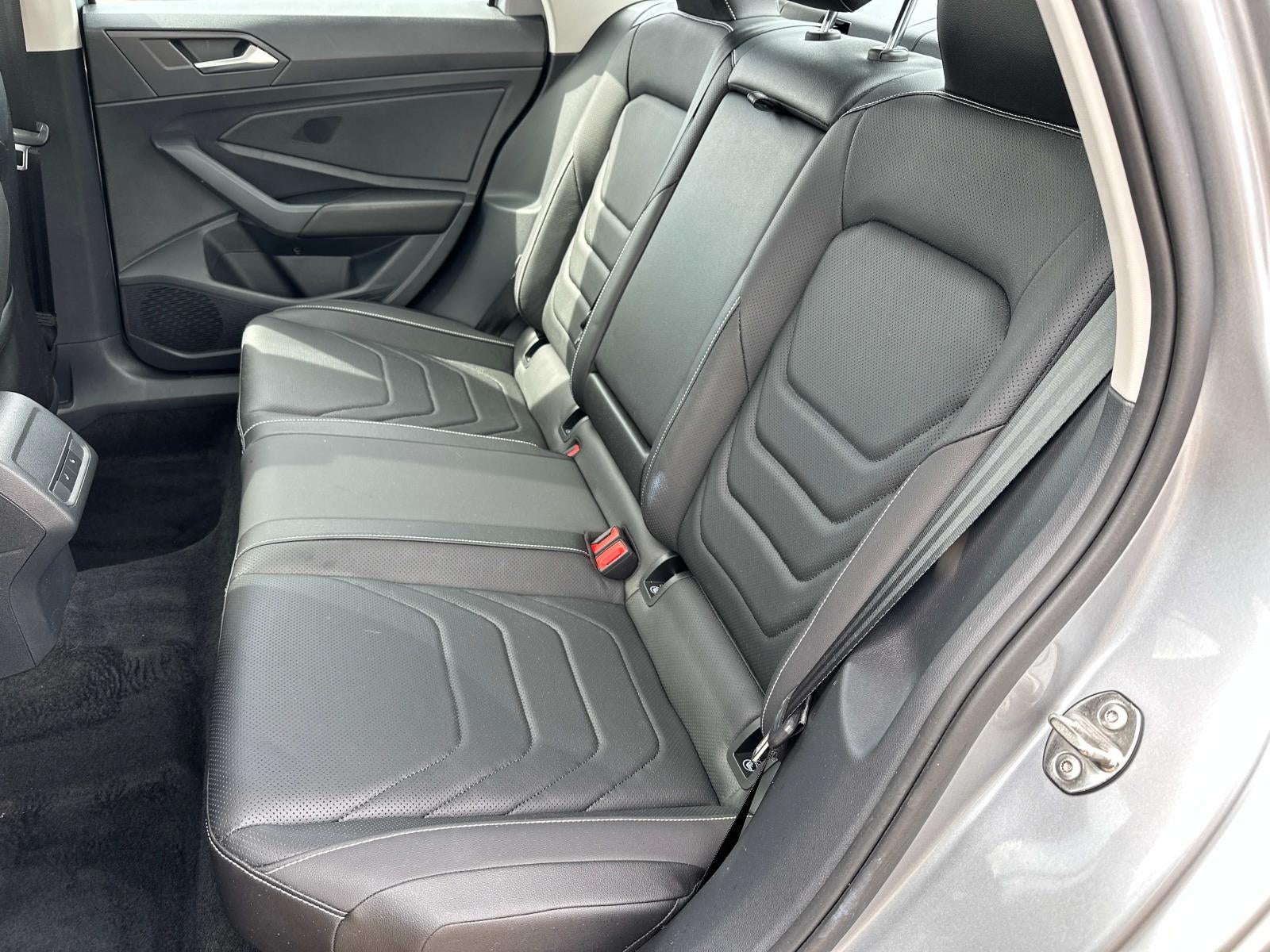 2022 Volkswagen Jetta SEL Auto