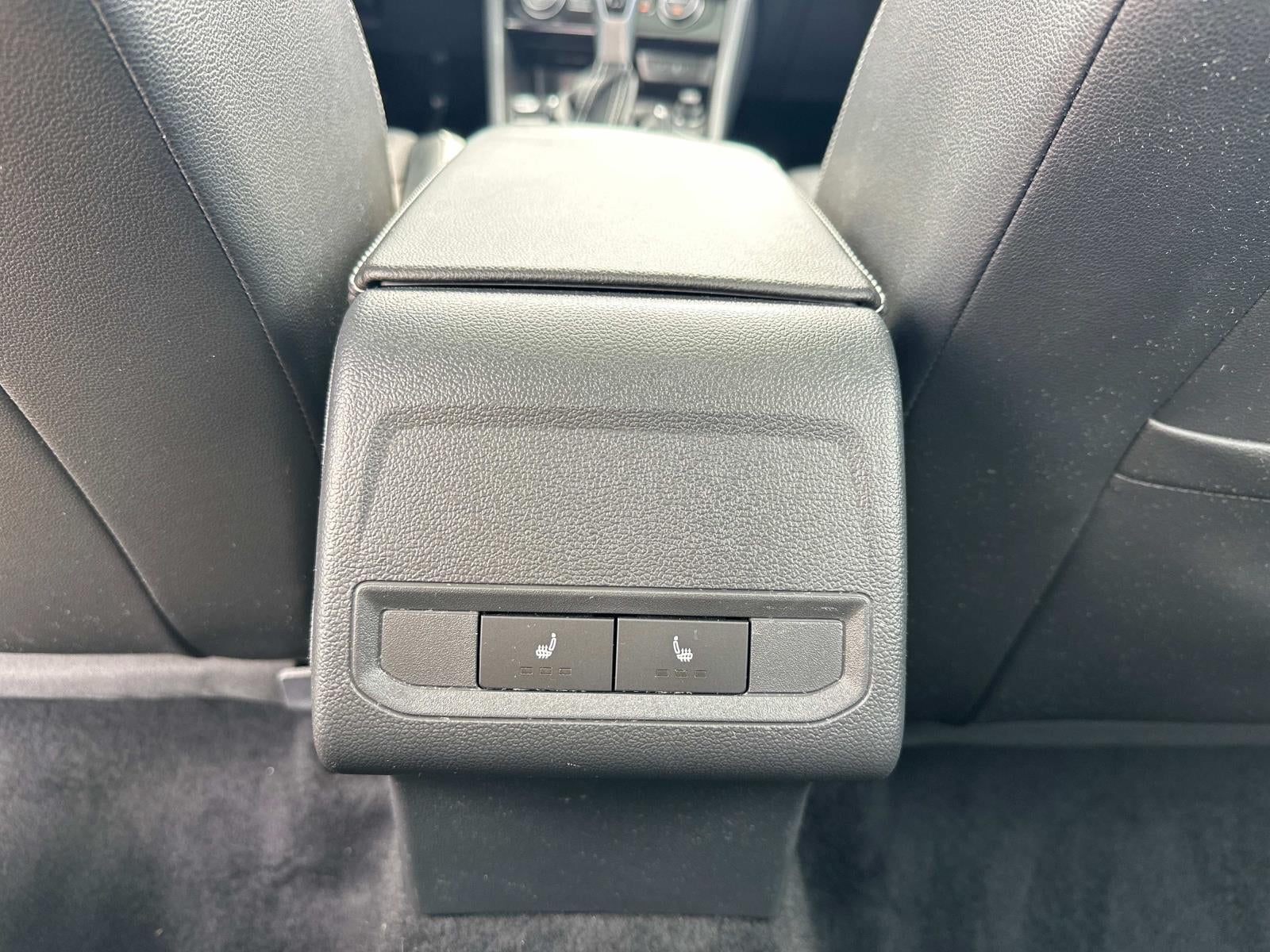 2022 Volkswagen Jetta SEL Auto