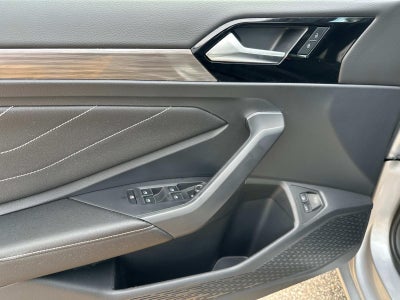 2022 Volkswagen Jetta SEL Auto