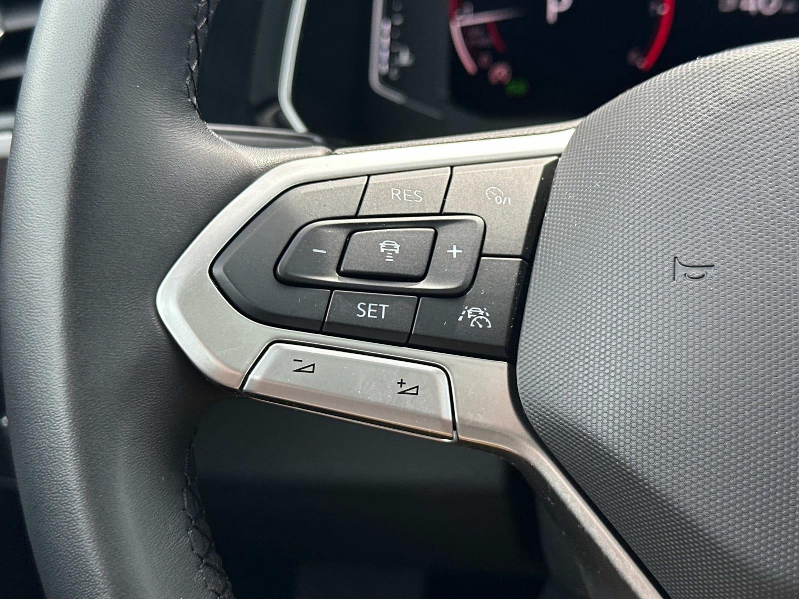 2022 Volkswagen Jetta SEL Auto