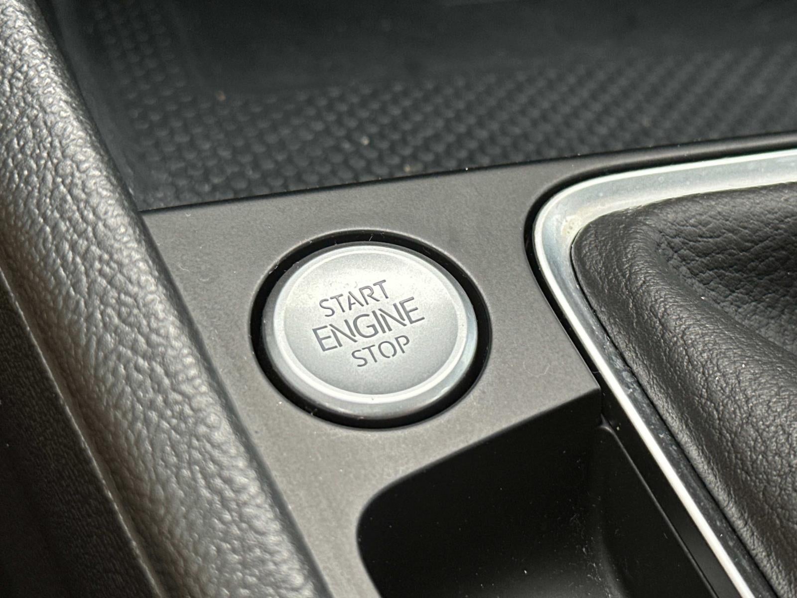 2022 Volkswagen Jetta SEL Auto