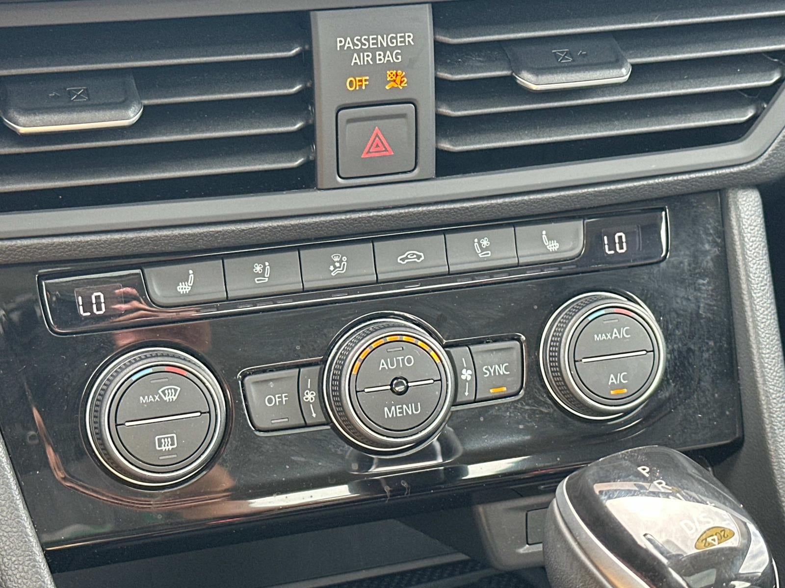 2022 Volkswagen Jetta SEL Auto